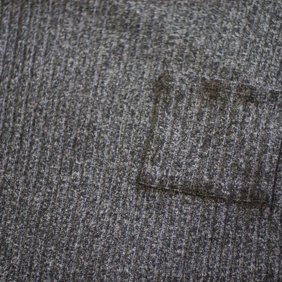 Forever 12 small slight crop sweater - Picture 4 of 6